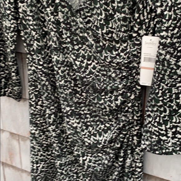 Laundry by Design los angles faux wrap dress - Picture 5 of 16